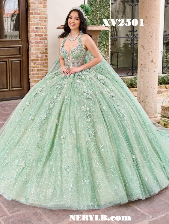 XV2501 Quinceañera