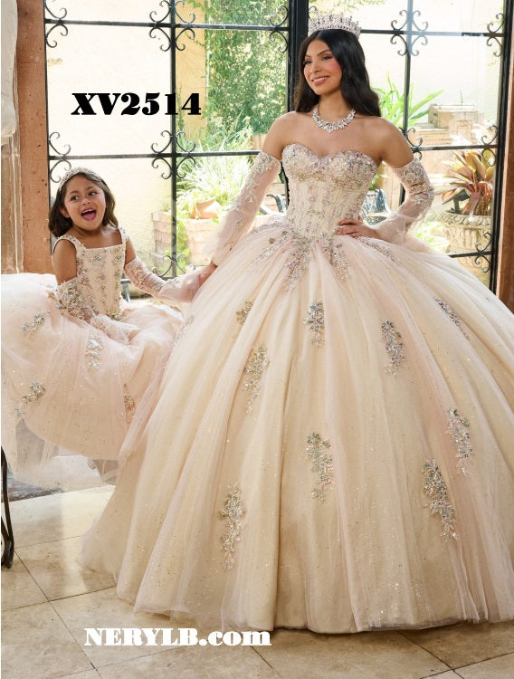 XV2514 Quinceañera