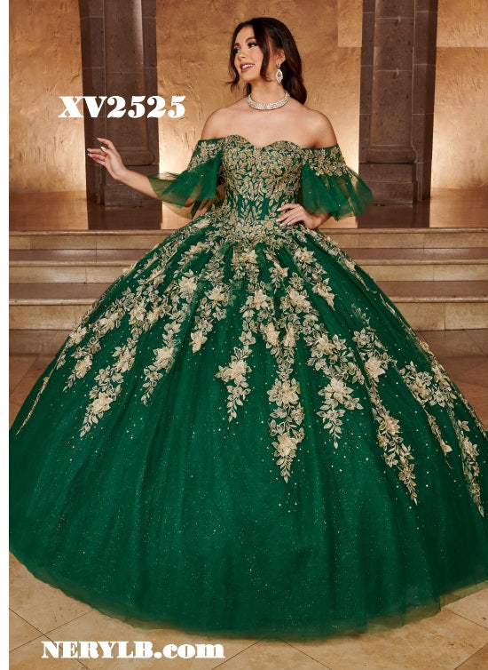 XV2525 Quinceañera