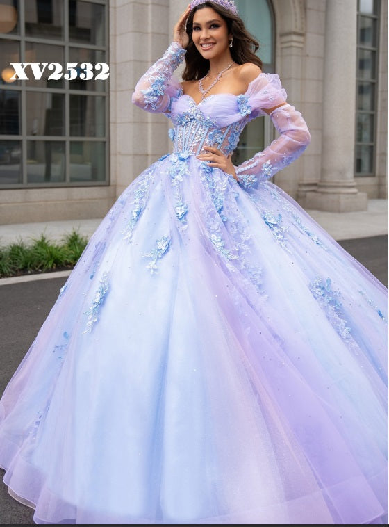 XV2532 Quinceañera