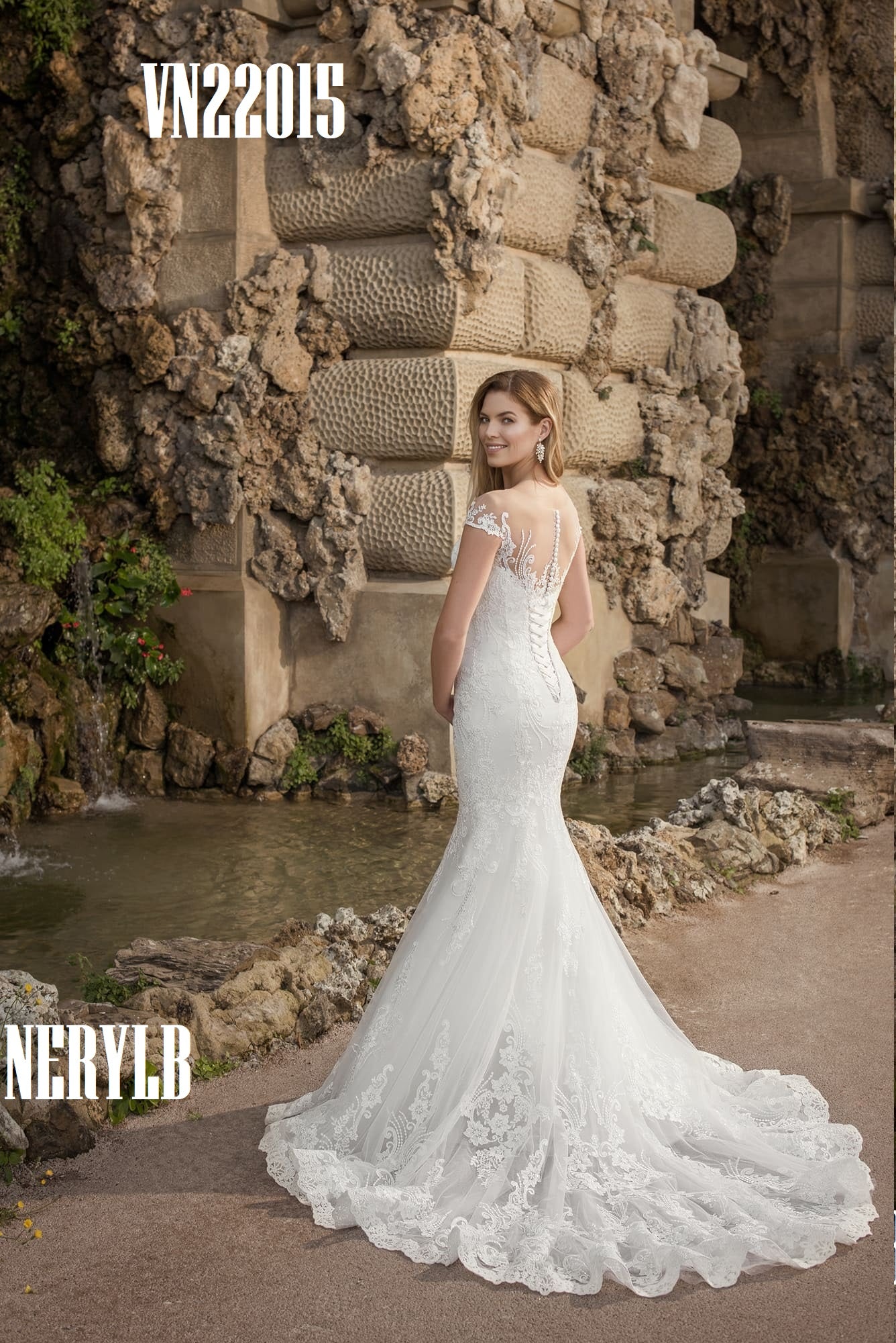 VN22015 Elegant mermaid dress/Elegante vestido corte sirena