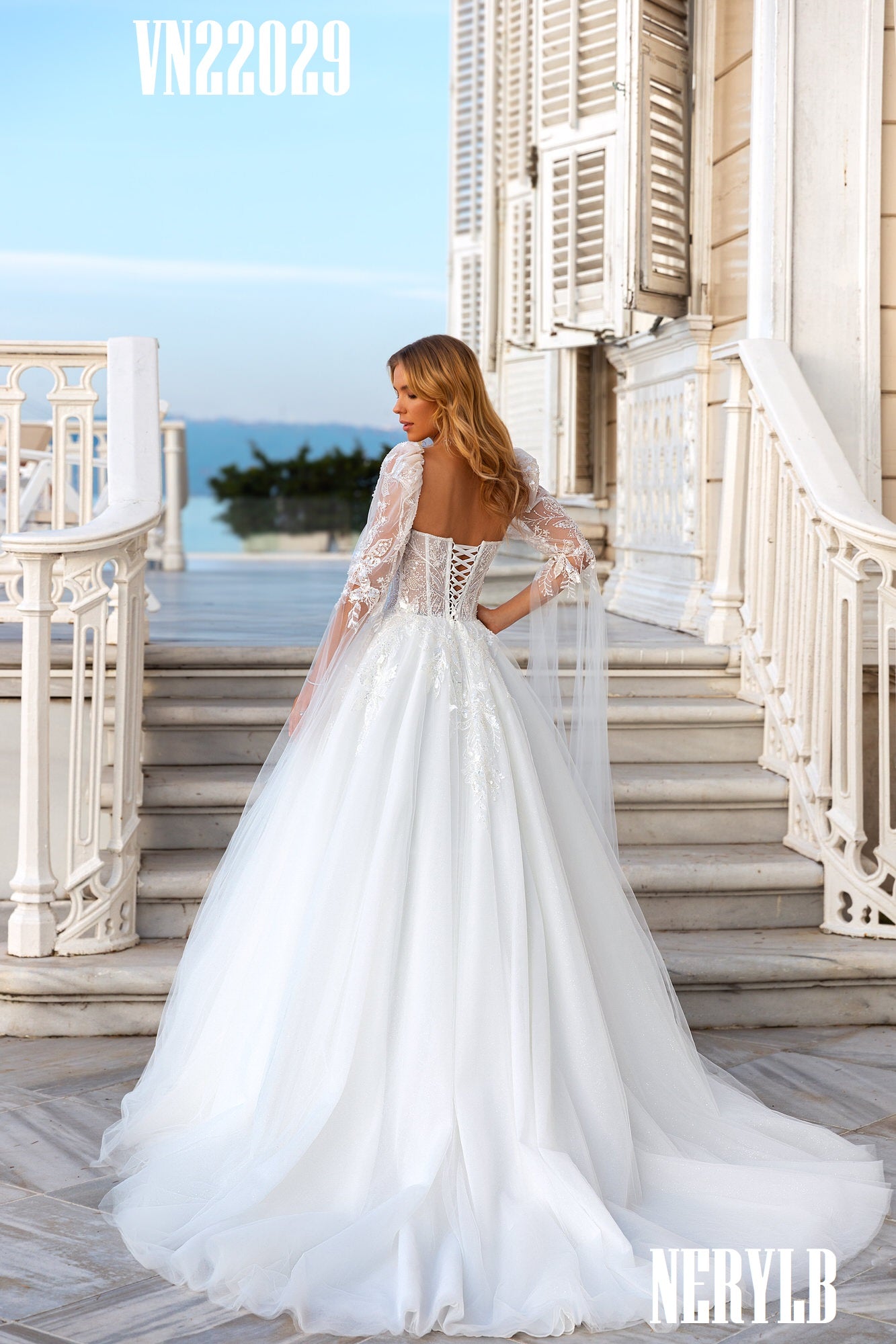 VN22029 Detachable sleeves fluffy wedding dress/ Amplio Vestido de Novia con mangas desmontables