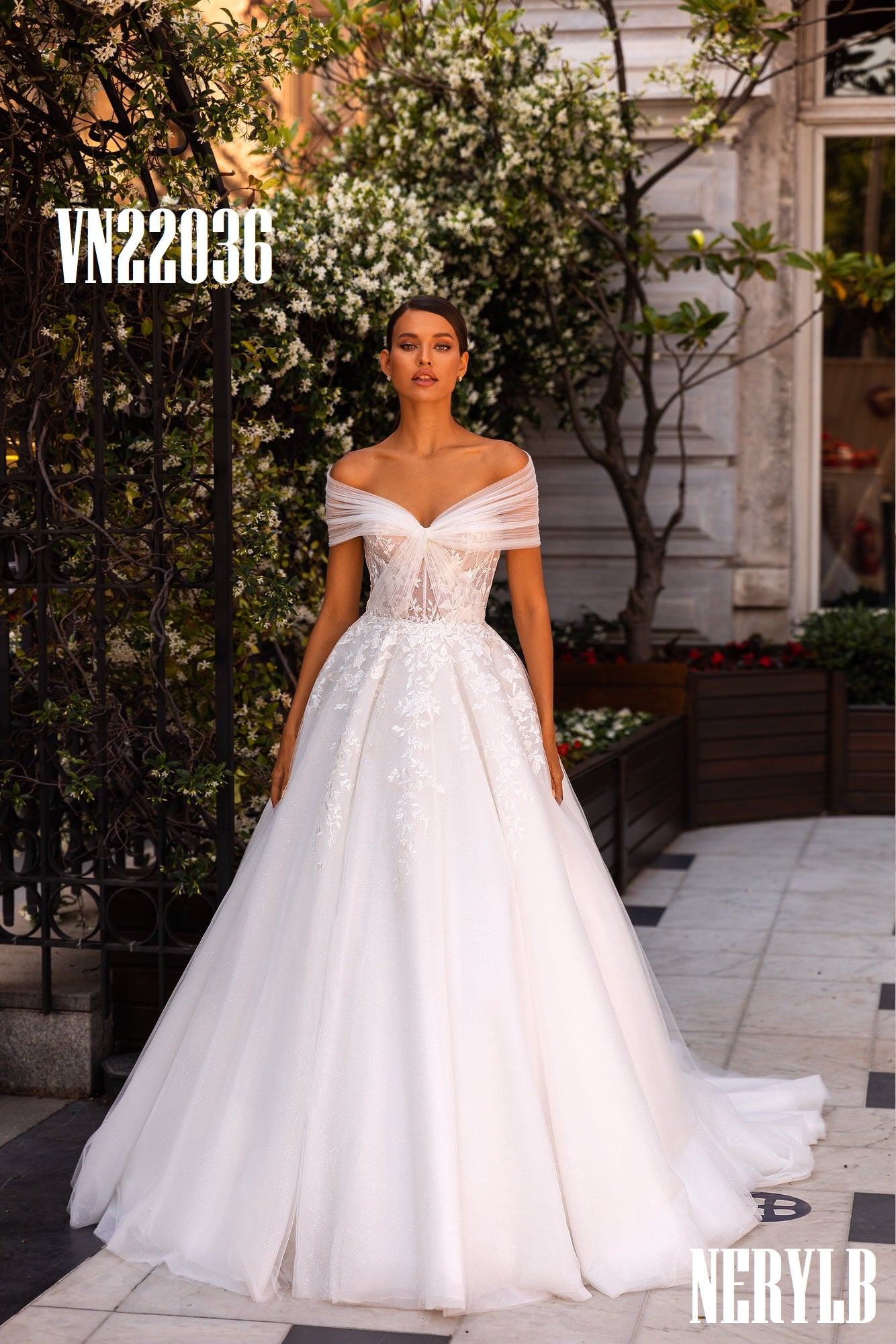 VN22036 Sweetheart neckline wedding dress/ Vestido de novia escote cor Nery LB VN22036 Sweetheart neckline wedding dress/ Vestido de novia escote cor Nery LB