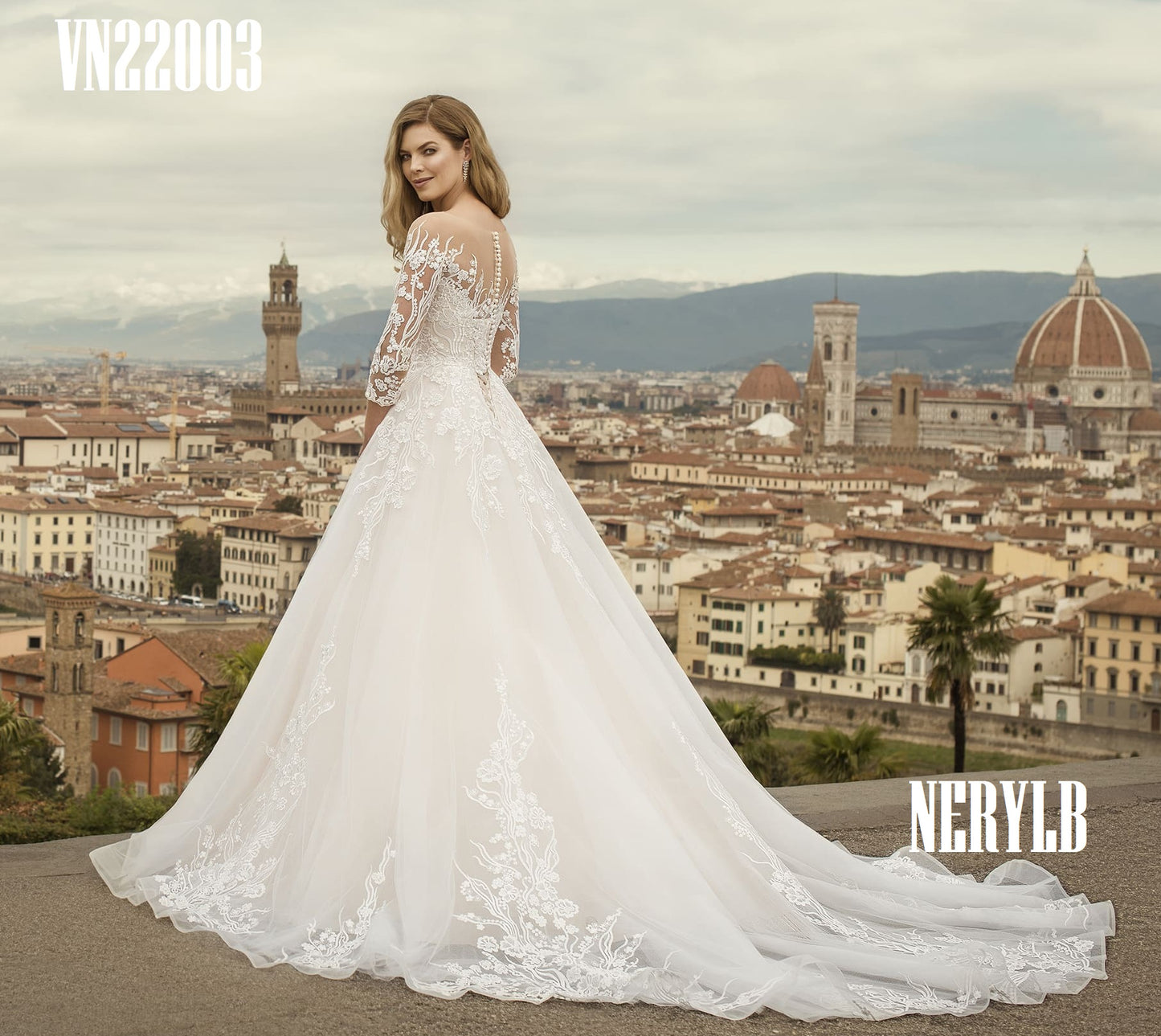 VN22003 Wedding dress Royal style A-Line/ Vestido de novia estilo royal con manga larga y falda linea-A