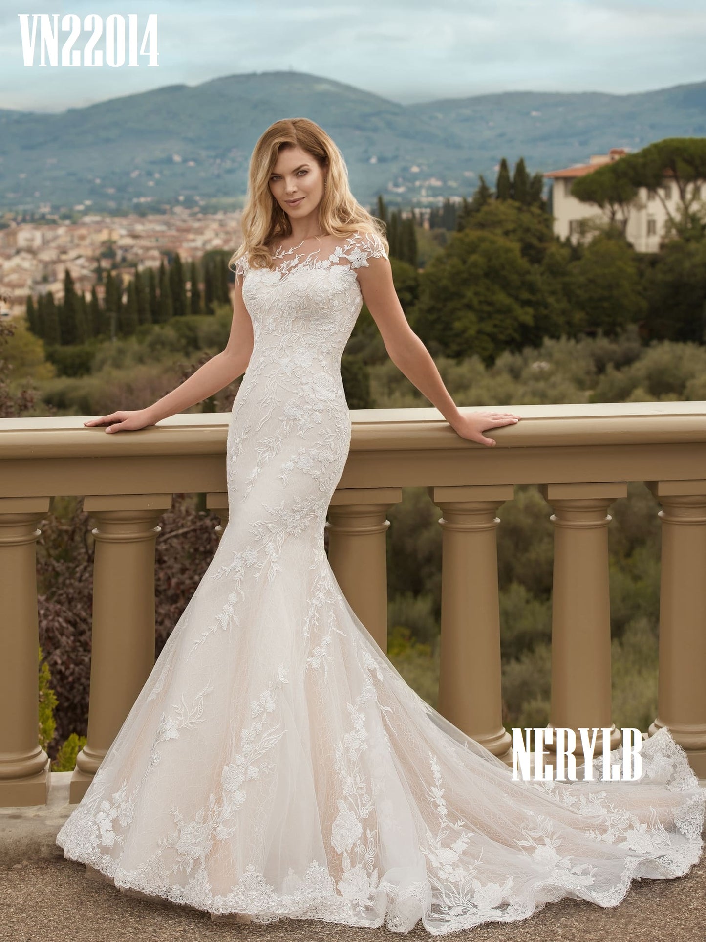 VN22014 Exquisite mermaid wedding dress / Exquisito vestido de novia corte sirena