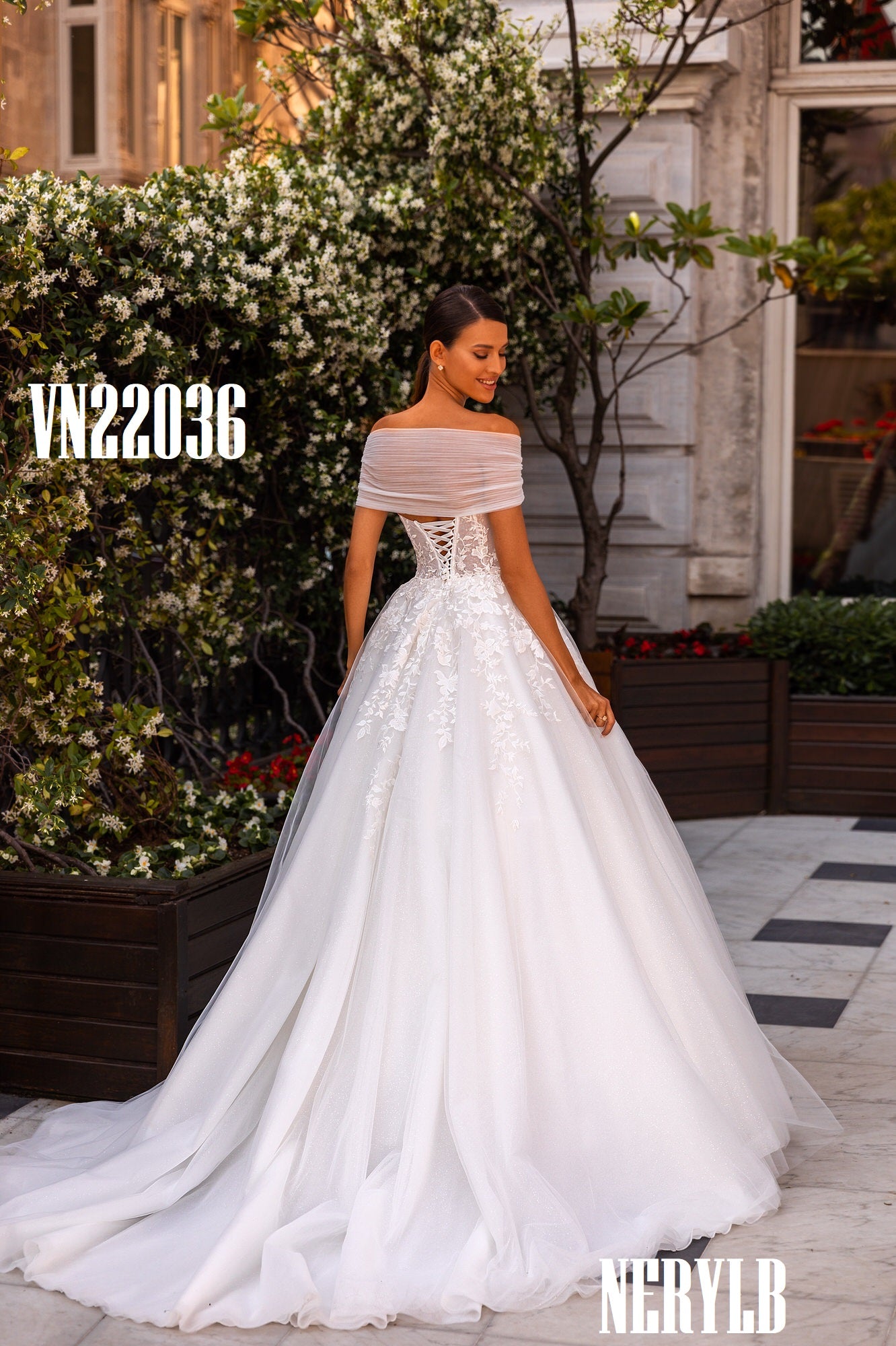 VN22036 Sweetheart neckline wedding dress/ Vestido de novia escote corazon