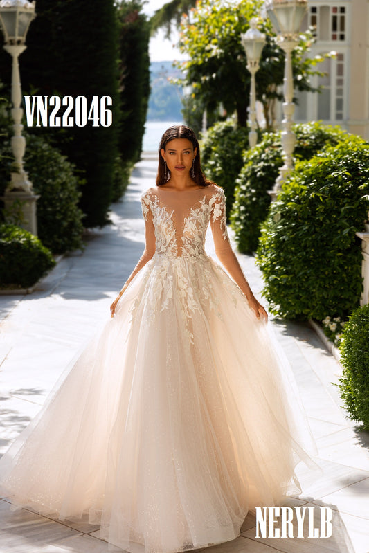 VN22046 Deep Neck- Line Wedding Dress / Vestido de Novia Escote pronunciado