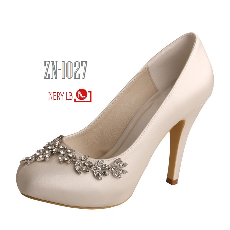 Bridal Pumps with Crystal Applique/Zapatillas de Novia con Aplicación Cristales ZN-1027