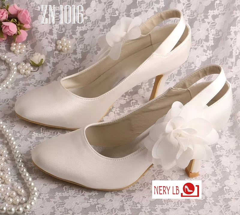 Bridal Pumps with flower on the side  /Zapatillas de Novia con flor al costado ZN-1016